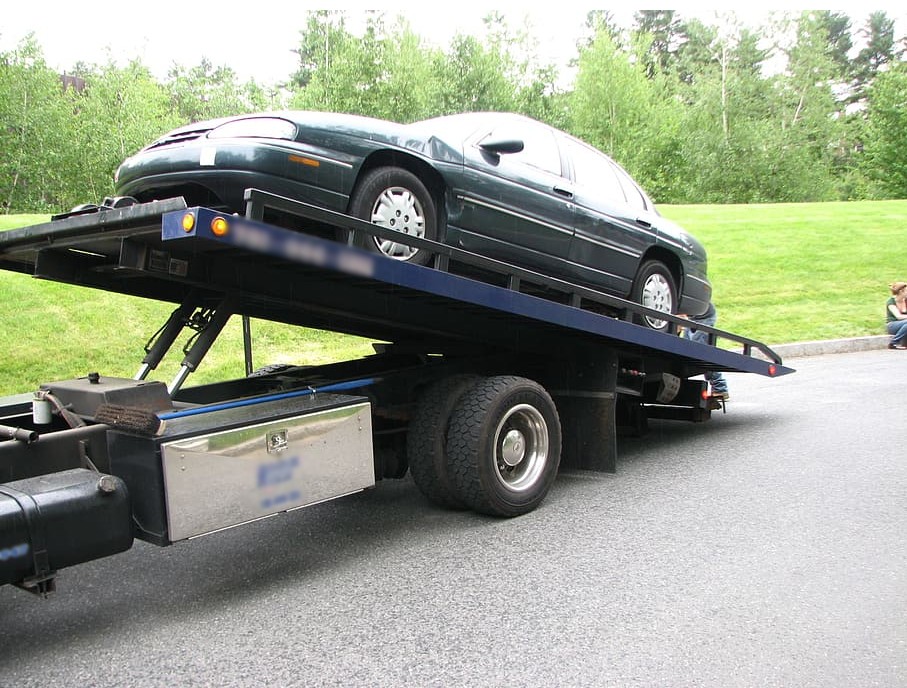 this image shows light-duty towing in Lauderhill, FL